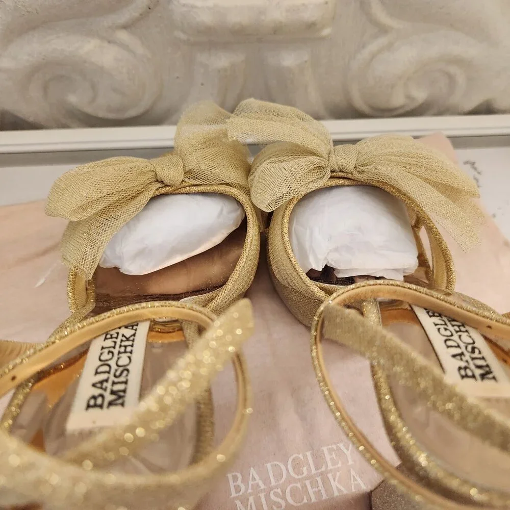 Badgley Mishcka Sophie Bow Platform Sandals. NIB. Size 6.5